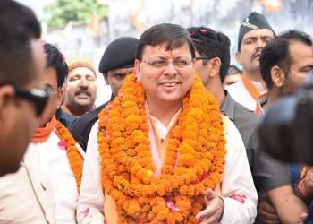 मुख्यमंत्री पुष्कर सिंह धामी ने आज अम्बेडकर नगर में आयोजित जनसंपर्क कार्यक्रम में लिया भाग