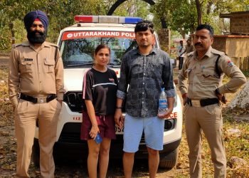 जंगल में ट्रेकिंग करने गए दंपत्ति रास्ता भूले,पुलिस ने खोजा