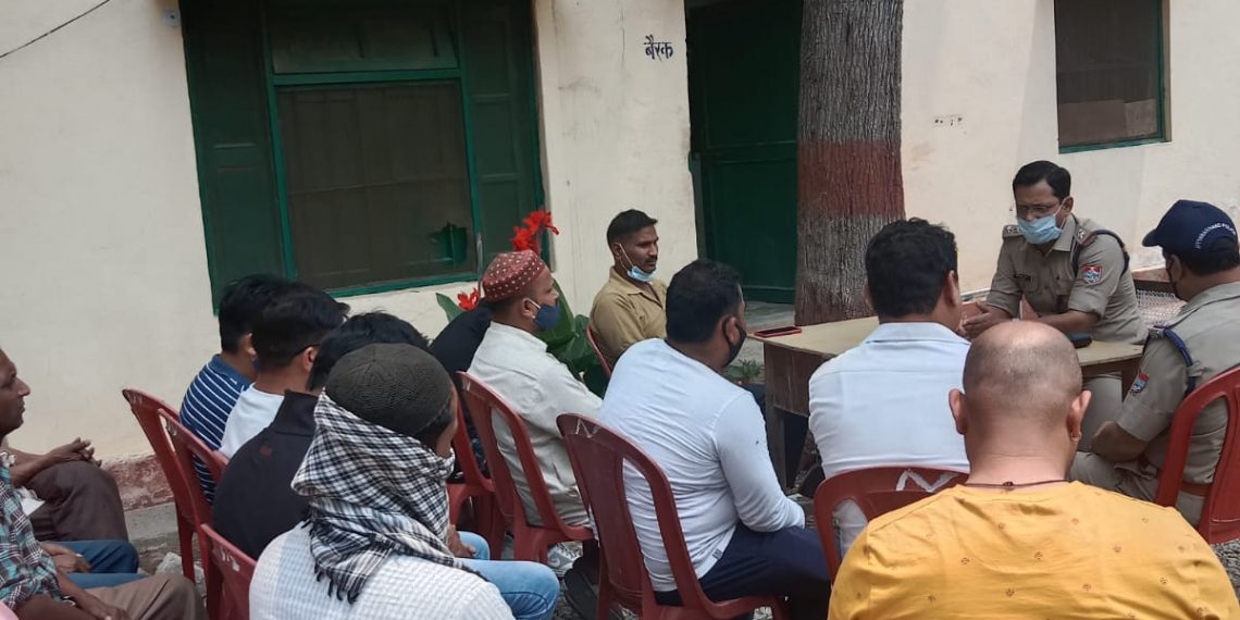 ईद उल फितर पर्व को सकुशल सम्पन्न कराने हेतु भतरौंजखान पुलिस ने पीस कमेटी की बैठक का आयोजन किया गया।