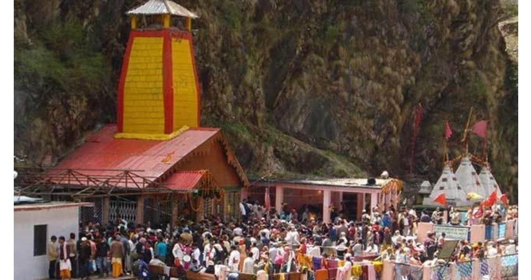 चारधाम यात्रा का शुभारंभ, श्रद्धालुओं के लिए खुले यमुनोत्री धाम के कपाट