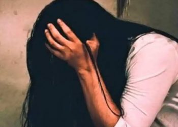 किशोरी को तीन दिन तक भूखा प्यासा कमरे में रखा बंद जानिए क्या है मामला