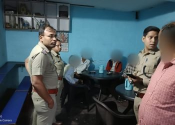 इवनिंग स्टाँर्म’’अभियान के अंतर्गत अल्मोड़ा जनपद पुलिस ने की 104 लोगों के विरुद्ध कार्यवाही, 05 वाहन सीज
