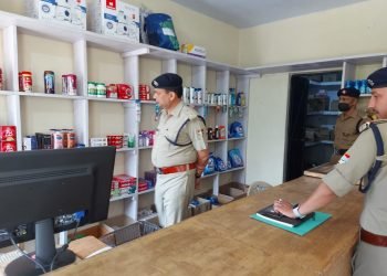 एस0एस0पी0 अल्मोड़ा ने पुलिस लाईन का निरीक्षण कर दिये आवश्यक दिशा निर्देश