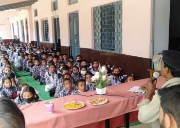 चौकी ताकुला पुलिस ने स्कूली बच्चों को दी साईबर अपराध,घरेलु हिंसा ,बच्चों व महिलाओं के प्रति होने वाले अपराधों की जानकारी एवं बचाव