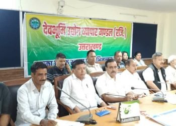 अधिकारी व्यापारियों व दुकानदारों को चोर समझना बंद करें – कुंवर