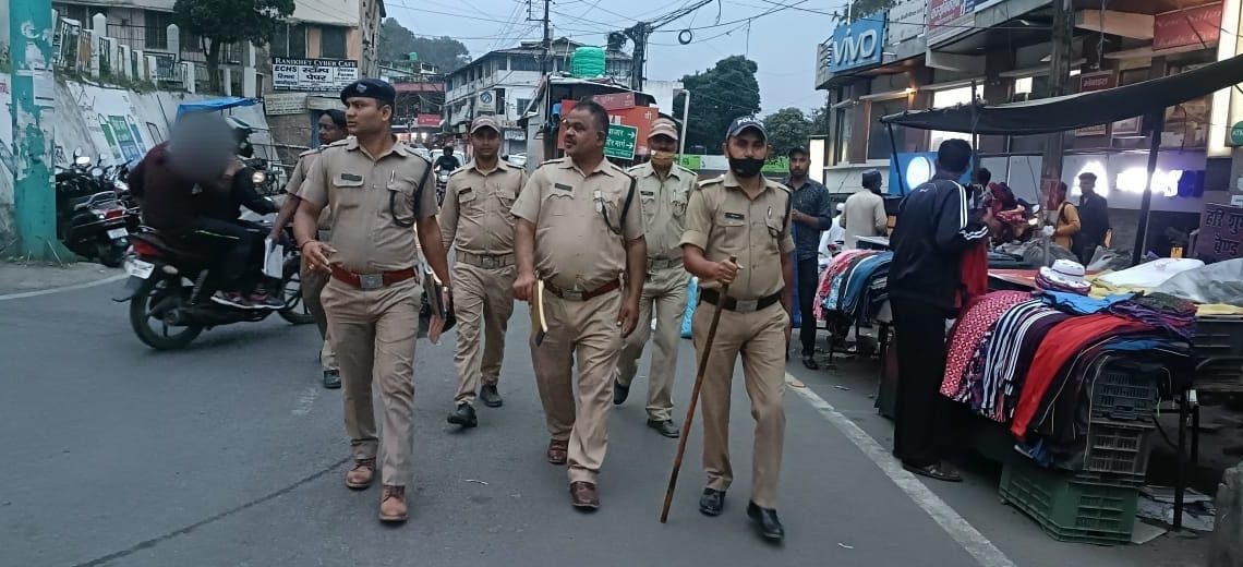 इवनिंग स्टाँर्मअभियान के अंतर्गत अल्मोड़ा जनपद पुलिस ने की 101 लोगों के विरुद्ध कार्यवाही, 03 वाहन सीज