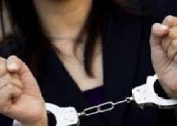 भारी मात्रा में स्मैक के साथ दो महिलाएं पुलिस ने की गिरफ्तार