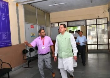 सीएम धामी ने यहां आरटीओ में मारा छापा,इन्हें किया निलंबित