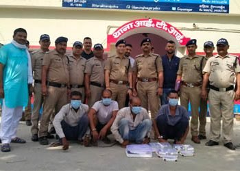 डॉक्टर के घर पर हुई चोरी का पुलिस ने किया खुलासा, 4 लोग गिरफ्तार, सामान बरामद