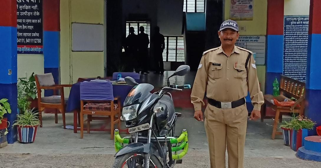 द्वाराहाट पुलिस ने शराब पीकर वाहन चलाने पर 01 व्यक्ति को किया गिरफ्तार व वाहन सीज