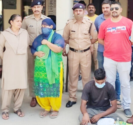 युवक को मामी से हुआ प्यार प्यार इतना परवान चढ़ा कर दी मामा की हत्या