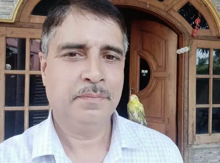 आंखिर नेता ने क्यों मारी खुद को गोली जांच में जुटी पुलिस