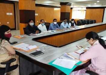 जिलाधिकारी वंदना की अध्यक्षता में आज नवीन कलेक्ट्रेट में जिला उद्योग मित्र की बैठक आयोजित की गई