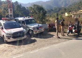 लापरवाह चालकों पर पुलिस की ताबड़तोड़ कार्यवाही जारी