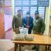 फास्ट फूड रेस्टोरेंट में परोस रहा था अवैध शराब लमगड़ा पुलिस ने रंगे हाथ दबोचा