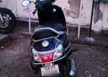 थर्टी फर्स्ट को नशे में स्कूटी से फर्राटा भर रहे लापरवाह चालक को अल्मोड़ा ट्रैफिक पुलिस ने को सिखाया सबक