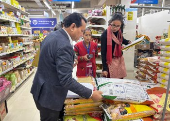 होली पर्व पूर्व जिला प्रशासन अल्मोड़ा द्वारा खाद्य एव डेयरी प्रतिष्ठानों में की गई सैंपलिंग कार्यवाही