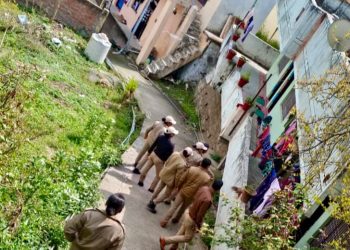 बिना सत्यापन किरायेदार रखने पर कोतवाली अल्मोड़ा ने 05 भवन स्वामियों का 25,000 का किया चालान