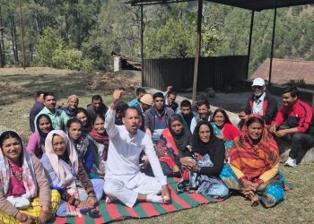 करायल से जमराडी टकूरा थलाडी तुषराड को जाने वाली सड़क की दयनीय स्थिति की बीते दस सालों से कोई सुनवाई नहीं पूर्व दर्जा मंत्री पनेरू ने भरी हुंकार