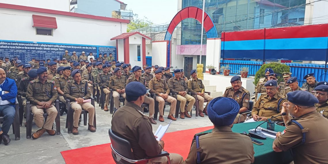 एसएसपी अल्मोड़ा ने किया वीआईपी ड्यूटी में लगे पुलिस बल को किया ब्रीफ दिये आवश्यक दिशा-निर्देश