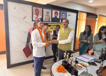 कलेक्ट्रेट सभागार में टीबी मुक्त पंचायत सम्मान कार्यक्रम का आयोजन किया गया