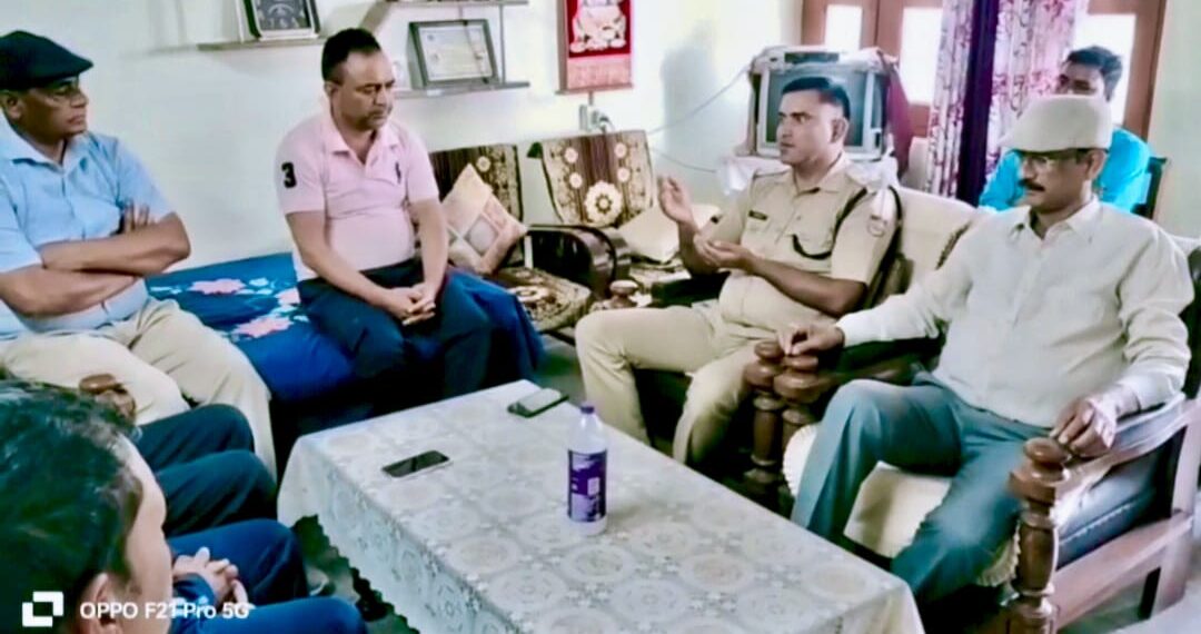 एसएसपी अल्मोड़ा की साइबर सिक्योरिटी ड्राइव: सल्ट पुलिस ने वरिष्ठ नागरिकों को किया जागरूक