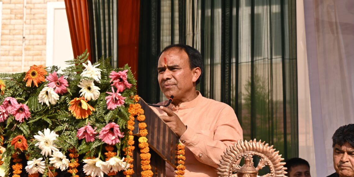 अल्मोड़ा मेडिकल कॉलेज में चिकित्सा क्रांति की शुरुआत — 10.48 करोड़ से हाईटेक उपकरणों का लोकार्पण, उत्तराखंड को मिला अत्याधुनिक स्वास्थ्य केंद्र