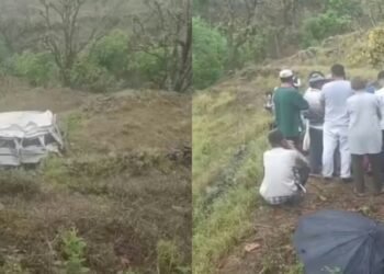 वाहन गिरा खाई में दो लोगों की दर्दनाक मौत