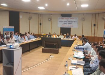 दिशा बैठक में केंद्र की योजनाओं की गूंज, सांसद अजय टम्टा ने दिए अहम निर्देश