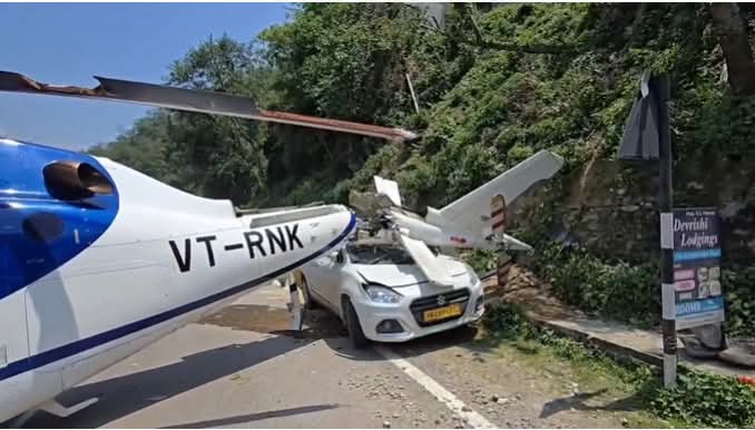 उत्तराखंड से बड़ी खबर: केदारनाथ यात्रा रूट पर क्रिस्टल एविएशन के हेलीकॉप्टर की इमरजेंसी लैंडिंग, सभी यात्री सुरक्षित