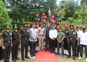 एसएसपी अल्मोड़ा ने कारगिल विजय दिवस पर शहीदों को दी श्रद्धांजलि