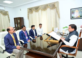 मुख्यमंत्री धामी को पीएनबी ने उत्तरकाशी आपदा राहत के लिए दिया ₹1 करोड़ का योगदान