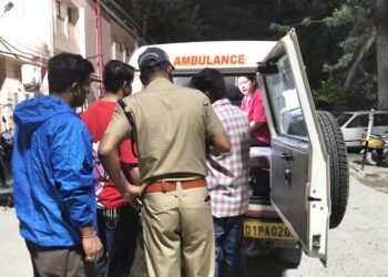 एक झलक, एक झटका… और दो परिवारों का सूरज डूब गया एक पल ने छीन लिया सब कुछ भीषण सड़क दुघर्टना में दो लोगों की मौत