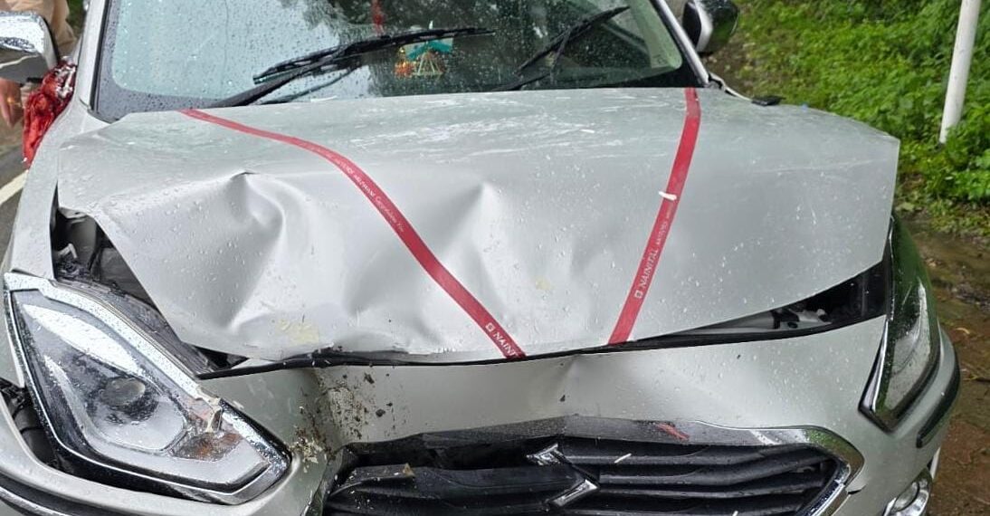 नशे में कार चला रहे चालक ने टैक्सी बोलेरो को मारी टक्कर, एयर रिवाल्वर के साथ गिरफ्तार