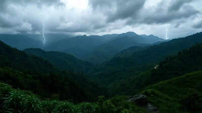 उत्तराखंड में ताज़ा हालात बेहद गंभीर हैं। हाल ही में रुद्रप्रयाग, चमोली, बागेश्वर, और टिहरी जिलों में भारी बारिश और बादल फटने की वजह से तबाही मची है।