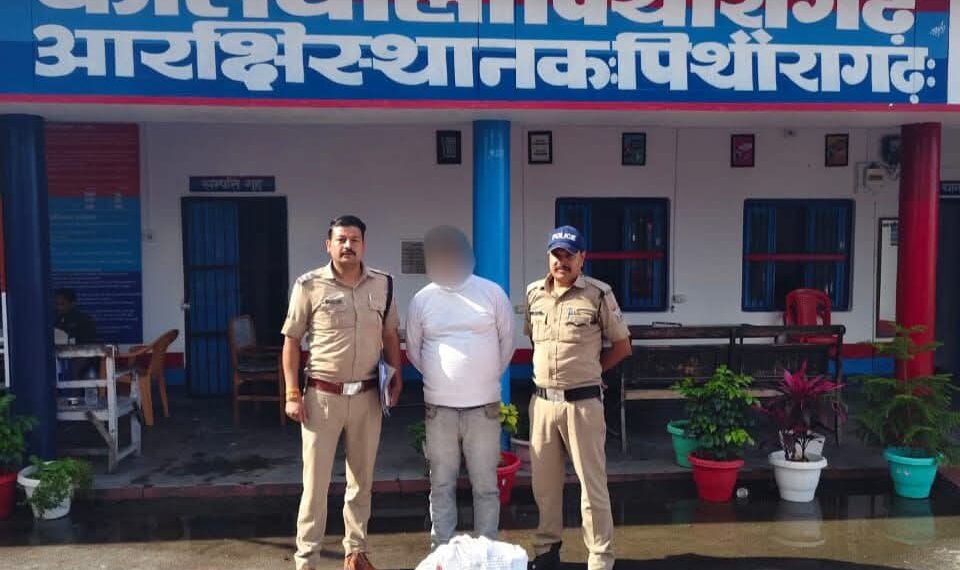 पुलिस की बड़ी कार्रवाई : अवैध शराब तस्करी में दो तस्कर गिरफ्तार