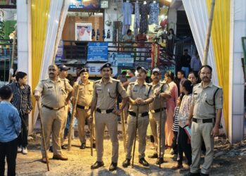 अल्मोड़ा पुलिस का अभियान — नशेड़ियों और असामाजिक तत्वों पर कसा शिकंजा