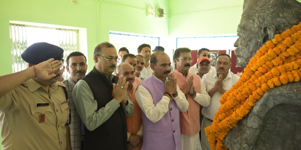 अल्मोड़ा में भारत रत्न पं. गोविन्द बल्लभ पंत की 138वीं जयंती मनाई गई