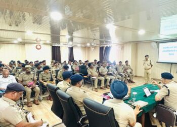 अल्मोड़ा पुलिस की मासिक अपराध गोष्ठी, डिजिटल पुलिसिंग पर जोर