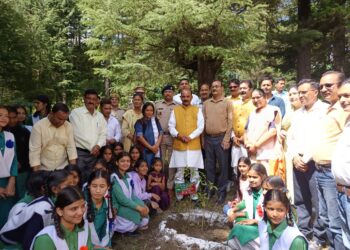 अल्मोड़ा में सेवा पखवाड़ा: केंद्रीय मंत्री अजय टम्टा ने किया वृक्षारोपण, 108 से अधिक पौधे लगाए गए