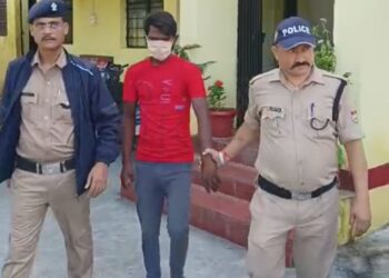 सल्ट पुलिस ने एनडीपीएस एक्ट के वारंटी को किया गिरफ्तार