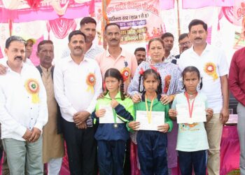 खिलाड़ियों के सपनों को पंख देगी धामी सरकार : रेखा आर्या