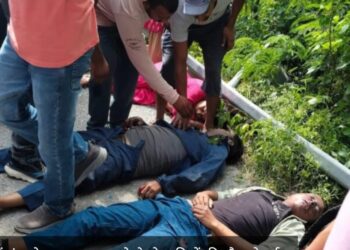 टिहरी में बड़ा हादसा: चंबा के पास बस पलटी, 2 की मौत – 13 यात्री घायल