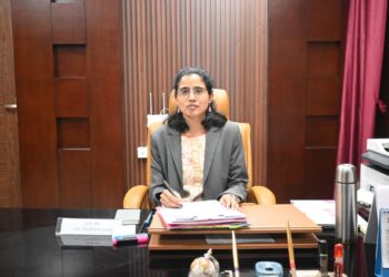 नवागत अपर जिलाधिकारी युक्ता मिश्रा ने संभाला कार्यभार, पारदर्शिता और जनसेवा को बताया प्राथमिकता