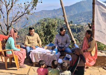 विश्व मधुमेह दिवस पर डोल में स्वास्थ्य शिविर आयोजित  54 ग्रामीणों की निःशुल्क मधुमेह जांच, 71 को औषधि वितरण