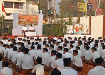 राष्ट्रीय स्वयंसेवक संघ ने निकाला बाल पथ संचलन