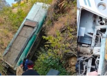 भिकियासैंण–विनायक के पास भीषण सड़क हादसा, बस खाई में गिरी, 6 की मौत, कई घायल