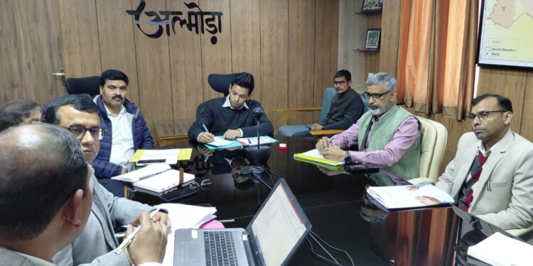 रेफरल दर में सुधार, स्वास्थ्य सेवाओं को और मजबूत करने के निर्देश