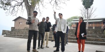 कुमाऊँ आयुक्त दीपक रावत ने किया राजकीय संग्रहालय व ऐतिहासिक मल्ला महल का निरीक्षण, संरक्षण और पर्यटन विकास पर दिया जोर