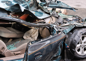 रामनगर में दर्दनाक सड़क हादसा: पिकअप और कार की भिड़ंत में दो डॉक्टर गंभीर घायल